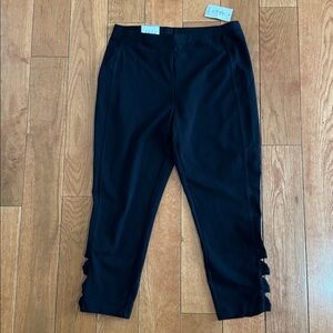 Style & Co womens black capri stretch leggings size M.